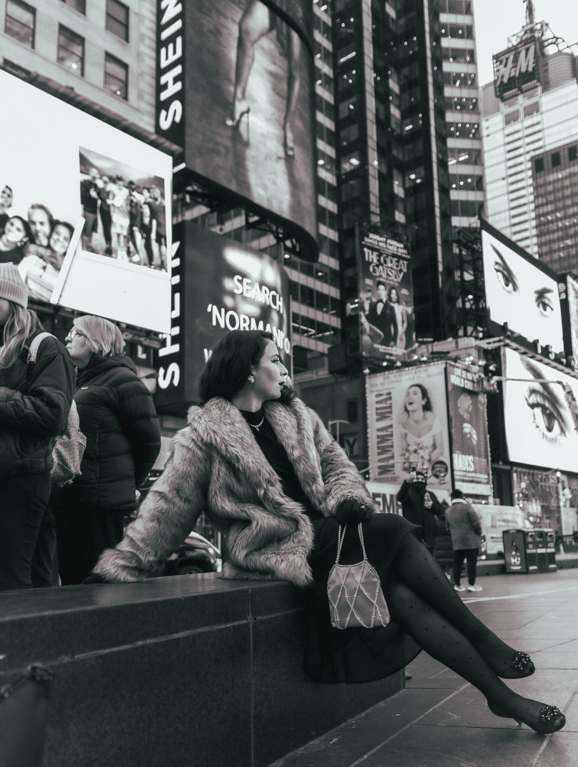 lorena's 1920s themed photoshoot