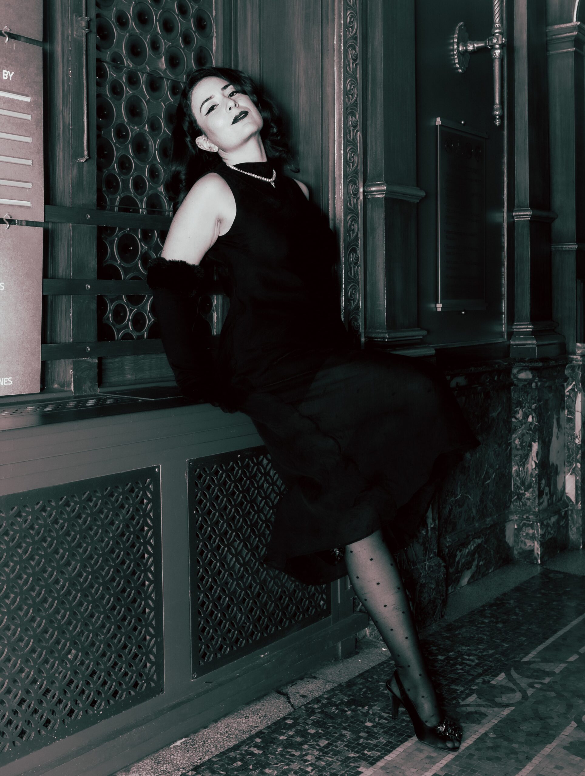 lorena's 1920s themed photoshoot